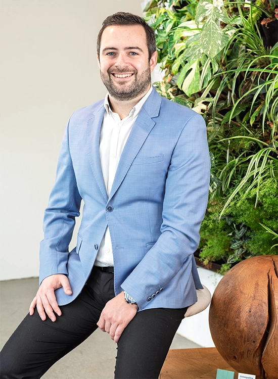 Charles Pradeau, M.Ost (UK)